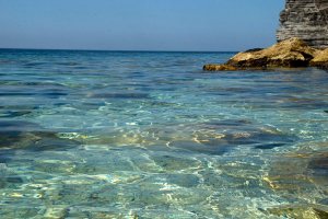 Прозрачное море западного берега Крыма